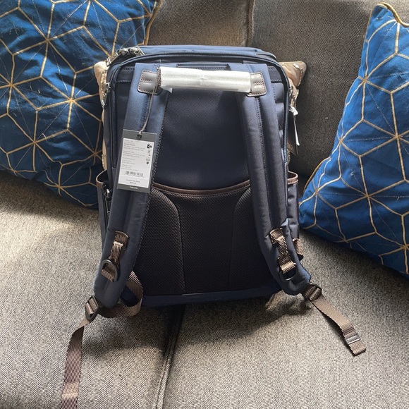 tumi thornhill backpack